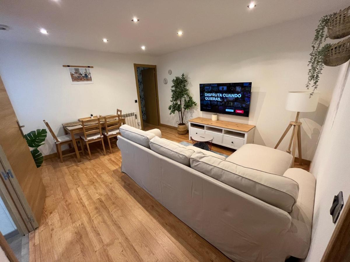 La Postiga Apartment Oviedo Bagian luar foto
