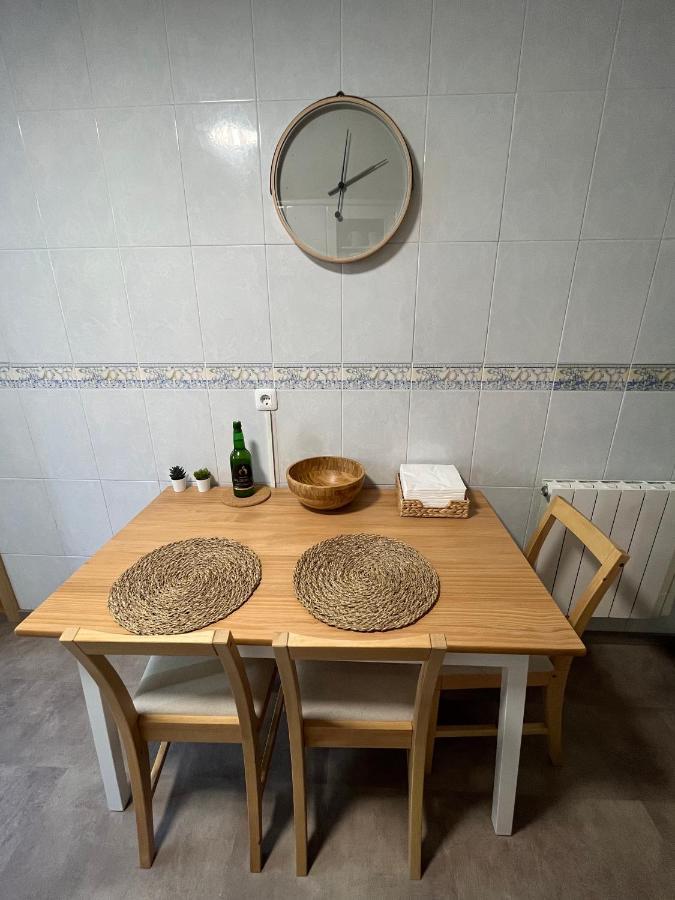 La Postiga Apartment Oviedo Bagian luar foto