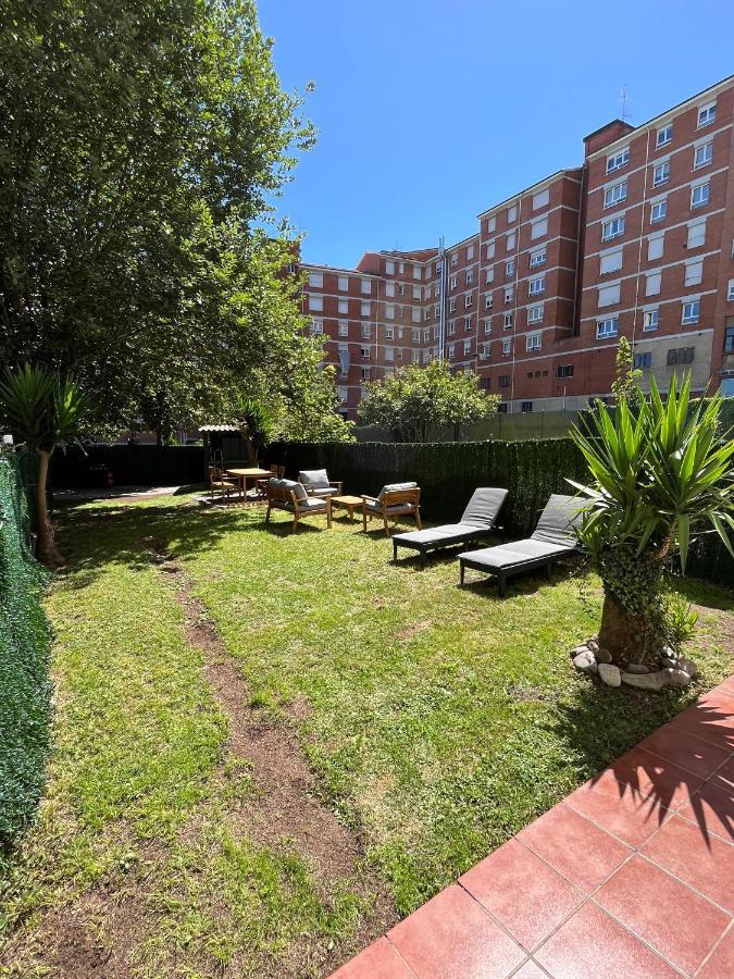La Postiga Apartment Oviedo Bagian luar foto